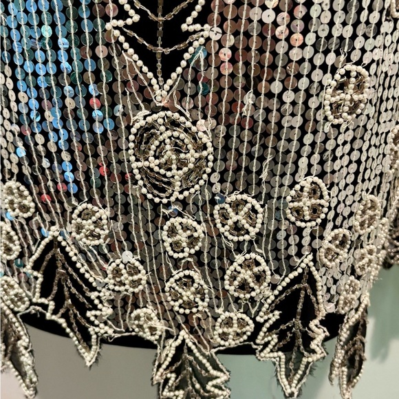 VINTAGE 80s Unbranded Black Silver Sequined Beaded Leaf Design Silk Lined Top M - Picture 6 of 7